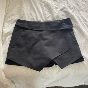 Talula envelope skirt, 00, worn twice. Great condition